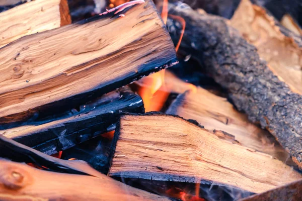 Holzstapel für den Kamin — Stockfoto