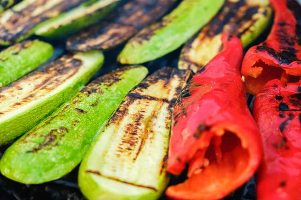Sebzeler ızgara salamura bbq sağlıklı, yaz yemeği. — Stok fotoğraf