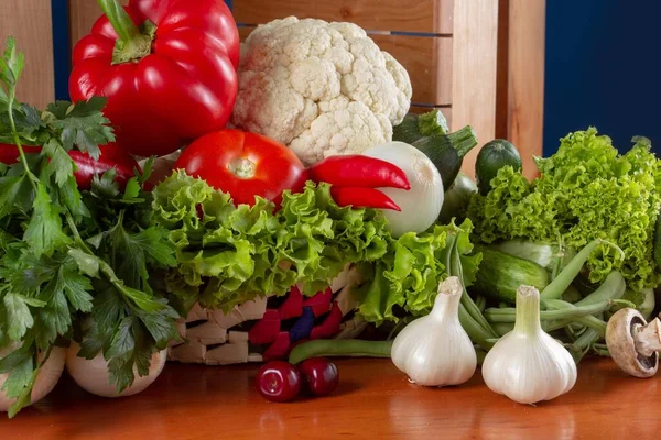 Alimento Vegetal Sobre Fondo Madera Dieta Saludable Corte Vegetariano —  Fotos de Stock