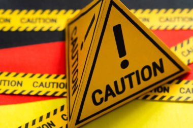 Almanya Bayrak Virüsü 2019-ncov salgını covid-19 uyarı karantinası, salgın.