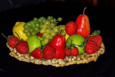 Taze meyvelerle dolu bir hayat..