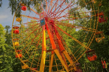 Dönme dolabı kapat.