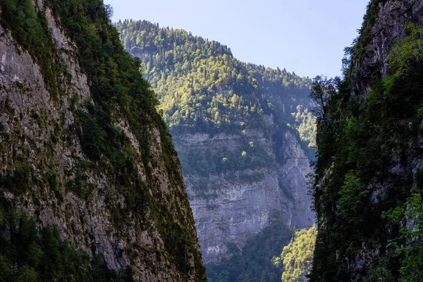 Кавказское Ущелье Горах — стоковое фото