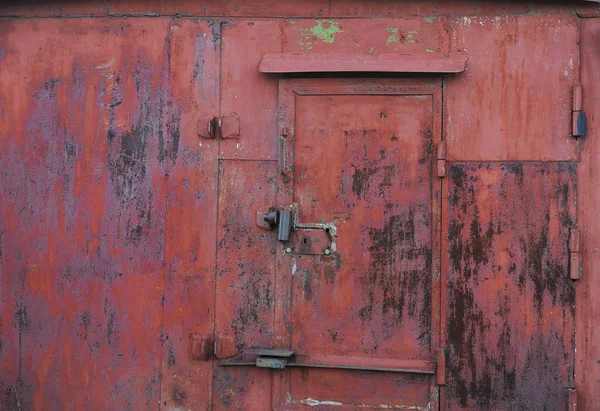 Çizikler ve çatlaklar ile pembe metal doku