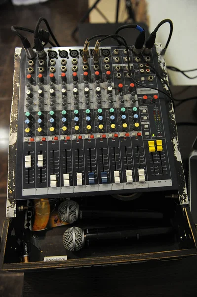 Misturador de equipamentos DJ — Fotografia de Stock