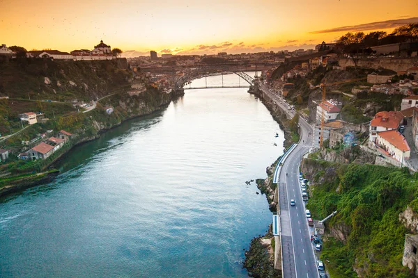 Zobrazit staré Porto a řeku Douro — Stock fotografie