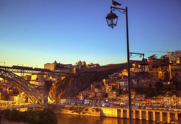 Une vue sur le pont Luis — Photo