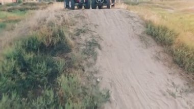 aşırı spor quad bisiklet yarışı. Hava