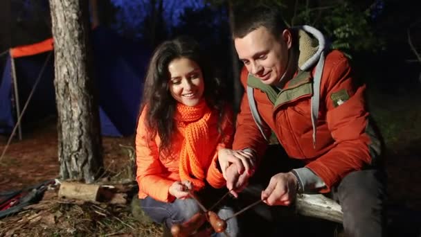 Barbecue in the pine forest in autumn. — Stock Video