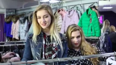 Satış alışveriş hakkında heyecanlı olmak çok güzel arkadaşlar