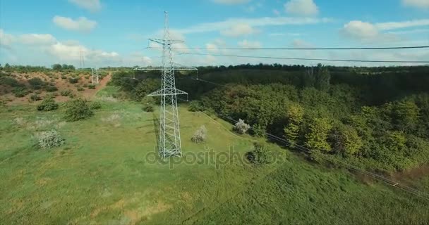 Antenne: Hoogspanning toren — Stockvideo