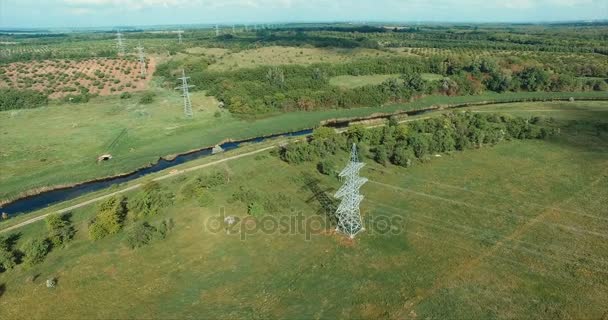 Antenne: Hoogspanning toren — Stockvideo