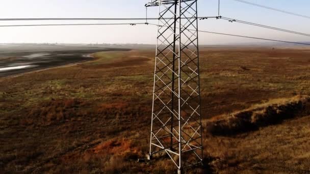 Tours de transmission. Pylônes électriques .