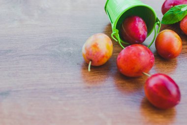 Küçük Demet taze organik Erik