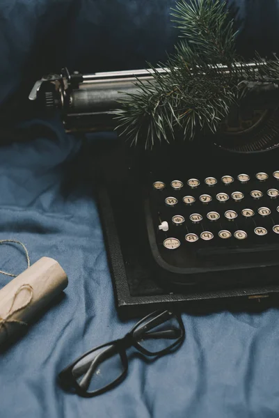 Vieille machine à écrire. Nature morte rétro — Photo