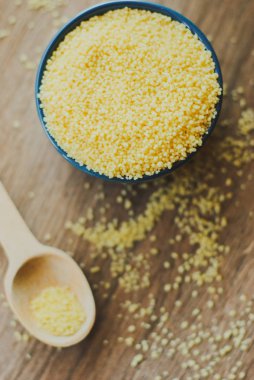 Kabın içinde ham kuskus