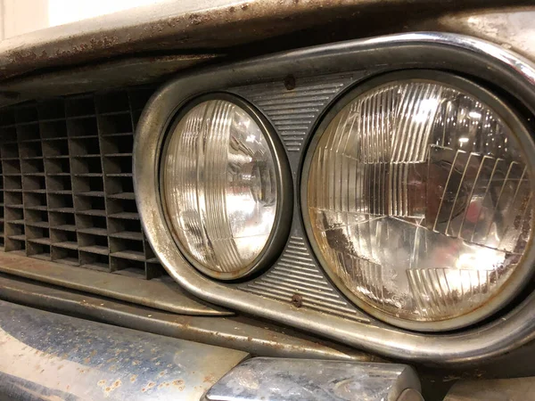 旧车灯的细节 — 图库照片