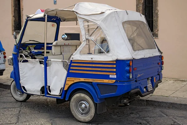 Palermo, Italy03 Ocak 2017: Olağanüstü Kapılı şehir turları için