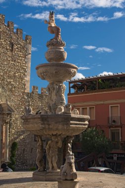 Taormina, İtalya - 04 Ocak 2017: Çeşme Centaur yakın çekim fotoğraf şaşırtıcı. Sicilya. İtalya.