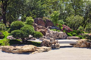 Geleneksel Japon Kyoto Parkı bahçede. Kyiv(Kiev). Ukrayna