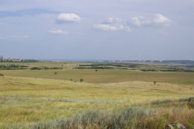 Doğa anıt - Kamyshinskye dağ kulaklar. 