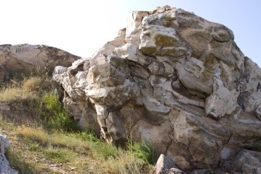 Doğa anıt - Kamyshinskye dağ kulaklar. 