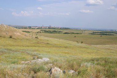 Doğa anıt - Kamyshinskye dağ kulaklar. 