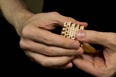 Maçlar Hanedanı oluşturma. 