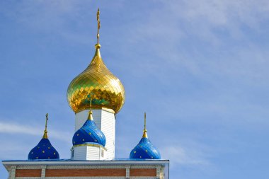 Üç yetkili, Ulyanovsk Tapınağı