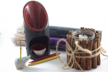 Aroma lamba mum yanan ile. Aromaterapi.