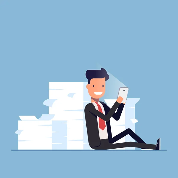 Affärsman eller chef sitter bakom en hög med dokument och hålla mobiltelefon. Lata människor gömde från arbete. Vektor, illustration Eps10. — Stock vektor