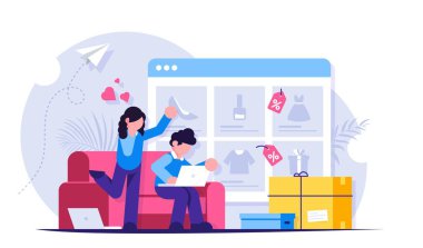 İnternetten alışveriş. Bir adam ve bir kadın online bir mağazadan kanepeye oturmuş alışveriş yapıyorlar. Web tarayıcı sayfasındaki ürün kataloğu. Alışveriş kutuları. Vektör izole illüstrasyonu.
