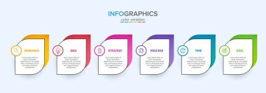 Ardışık 6 izometrik basamaklı ok iş modeli kavramı. Altı renkli grafik elementi. Broşür ve sunum için zaman çizelgesi tasarımı. Infographic tasarım düzeni