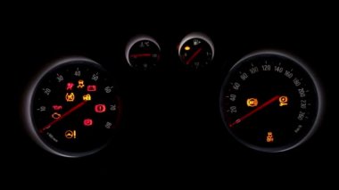 siyah bir arka plan üzerinde araba Pano