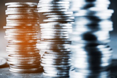 Para tasarrufu ve ekonomi kavramı için bankacılık