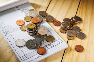 Para kavramı, fatura ile sikke yığını