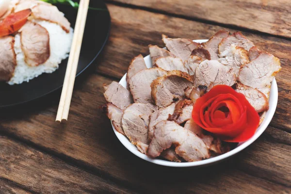 中華料理、ご飯と卵と豚肉炒め — ストック写真