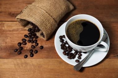 Vintage kahve çekirdeği kahverengi ahşap