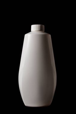 Toz plastik şişe siyah izole