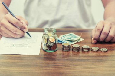 Para ve Maliye kavramı için bankacılık hesap kaydetme