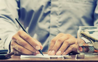 Para ve Maliye kavramı için bankacılık hesap kaydetme