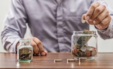 Kaydetmek para ve Finans iş kavramı için banka hesabı