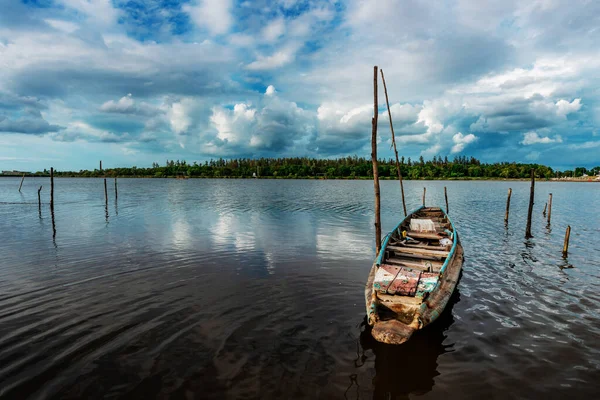 Fishing Boat Water Barrier River Color Cloud Sky Storm Rain — Stock Photo, Image