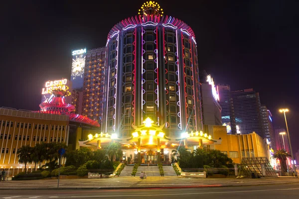 Macau, China - 2014.10.15: Macau - the gambling capital of Asia. The photo of the famous Grand Lisboa hotel. — Stock Photo, Image