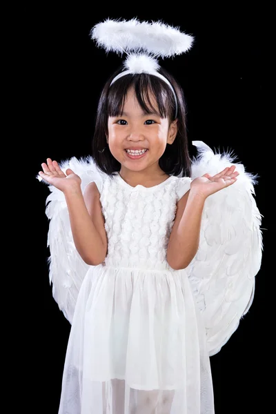 Lächelnd asiatisch chinesisch klein angel — Stockfoto