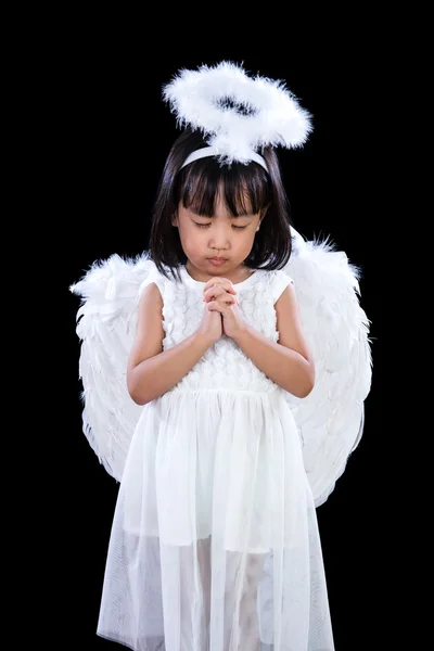 Asiático chinês pequeno anjo orando — Fotografia de Stock