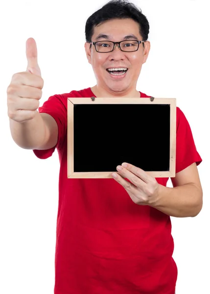 快乐的亚洲中国男人控股黑板上用拇指向上 — 图库照片