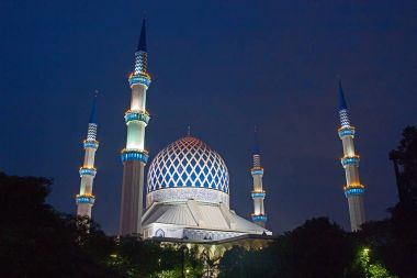 Sultan Salahuddin Abdul Aziz Shah Camii
