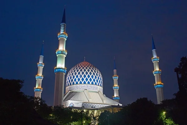 The Sultan Salahuddin Abdul Aziz Shah Mosque — Stock Photo, Image