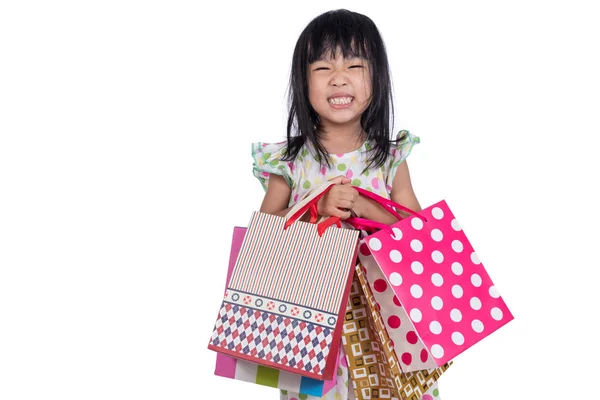Asiatique petite fille chinoise avec des sacs à provisions — Photo